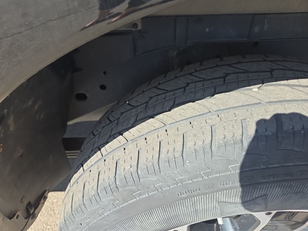 2022 Nissan Titan SV