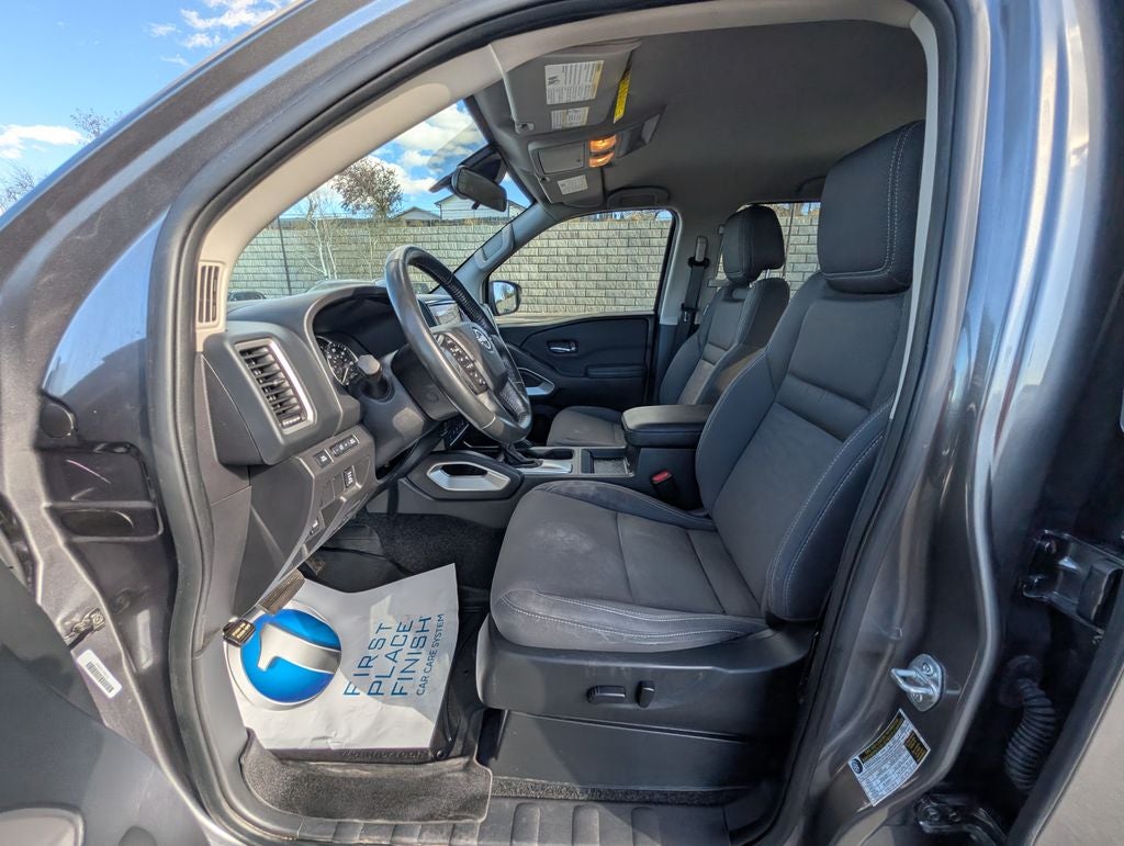 2024 Nissan Frontier SV 4X4