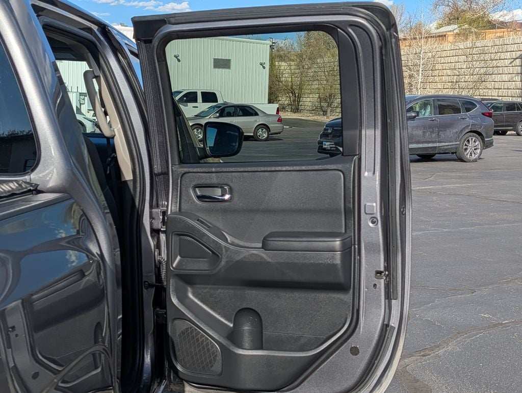 2024 Nissan Frontier SV 4X4