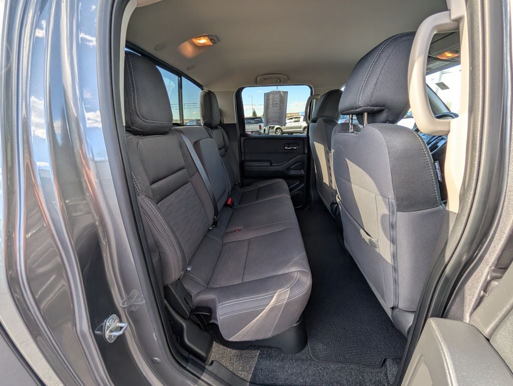 2024 Nissan Frontier SV 4X4