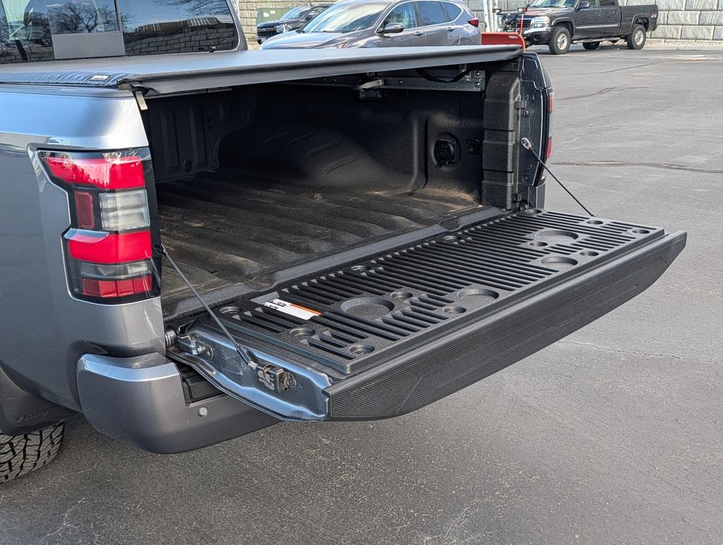 2024 Nissan Frontier SV 4X4