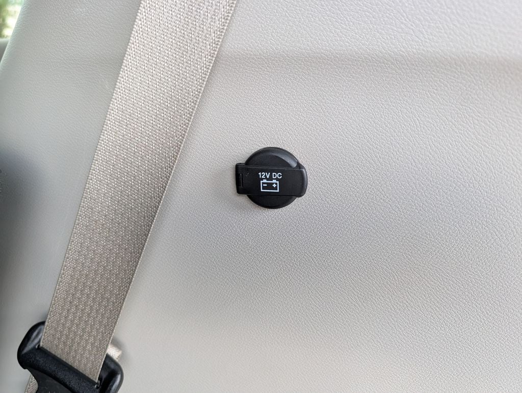 2024 Chrysler Voyager LX