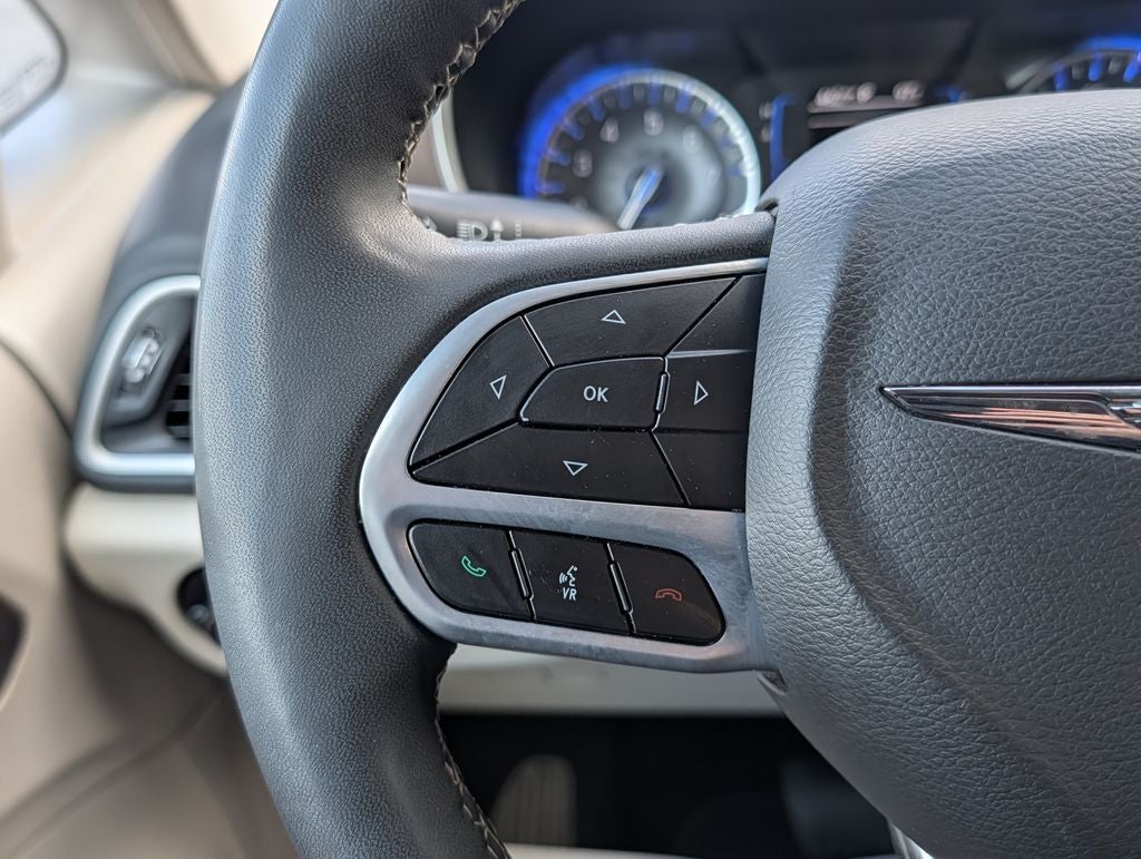 2024 Chrysler Voyager LX