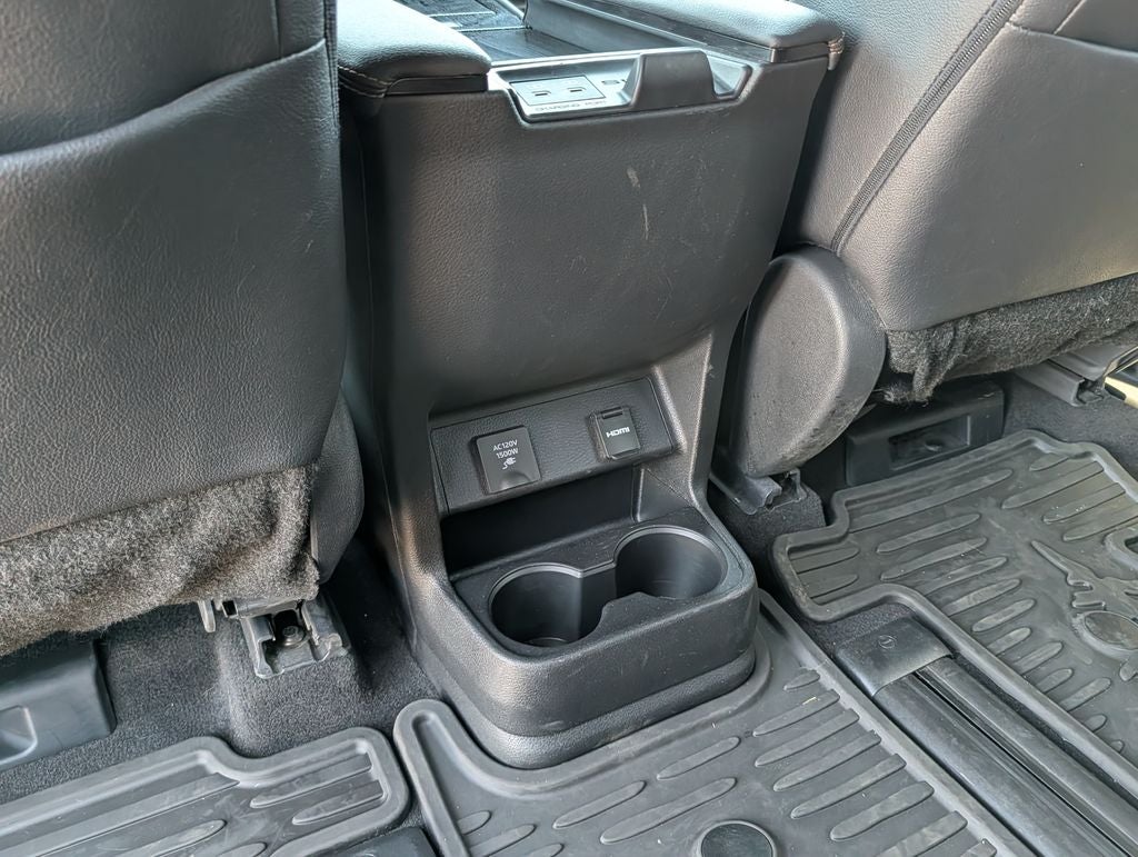 2025 Toyota Sienna Woodland Edition
