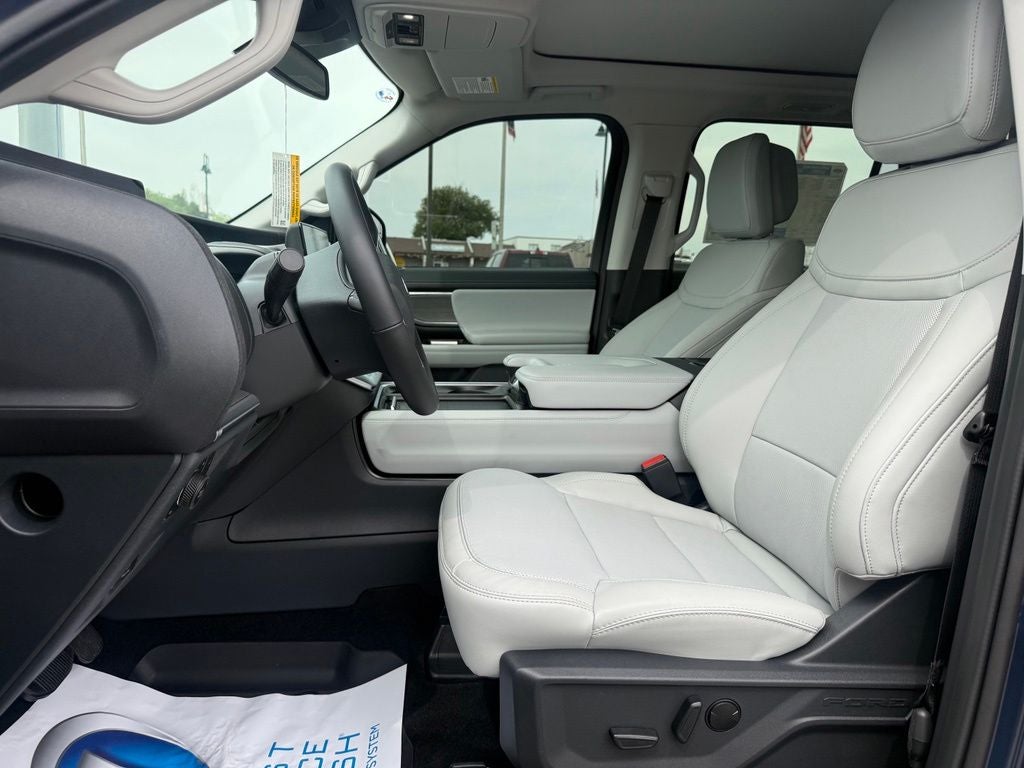 2027 Ford Expedition Max Platinum 30th Anniversary Pkg