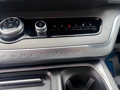 2027 Ford Expedition Max Platinum 30th Anniversary Pkg