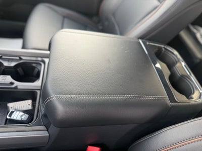 2026 Ford F-350SD Lariat Black Appearance Pkg