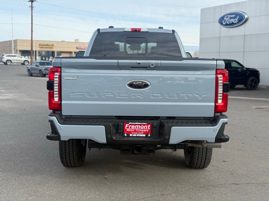 2026 Ford F-350SD Lariat Black Appearance Pkg