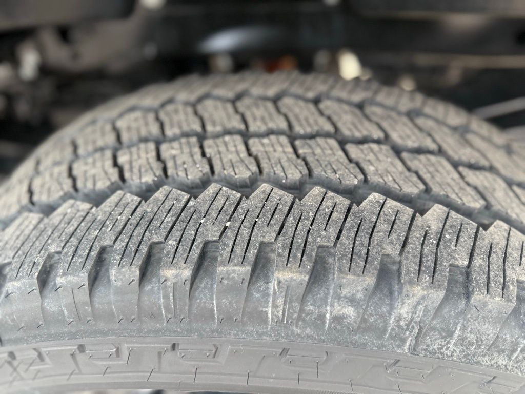 2026 Ford F-350SD Lariat Black Appearance Pkg