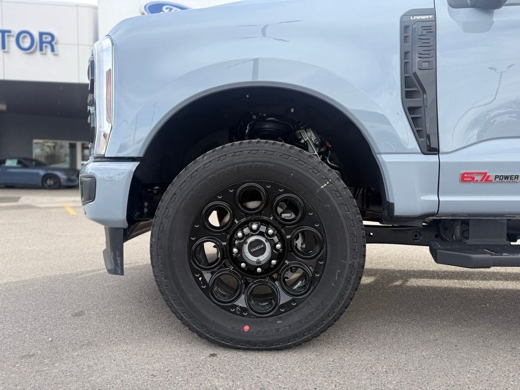 2026 Ford F-350SD Lariat Black Appearance Pkg