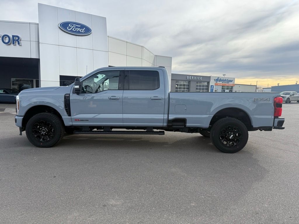 2026 Ford F-350SD Lariat Black Appearance Pkg