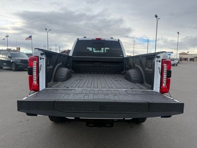 2026 Ford F-350SD Lariat Black Appearance Pkg