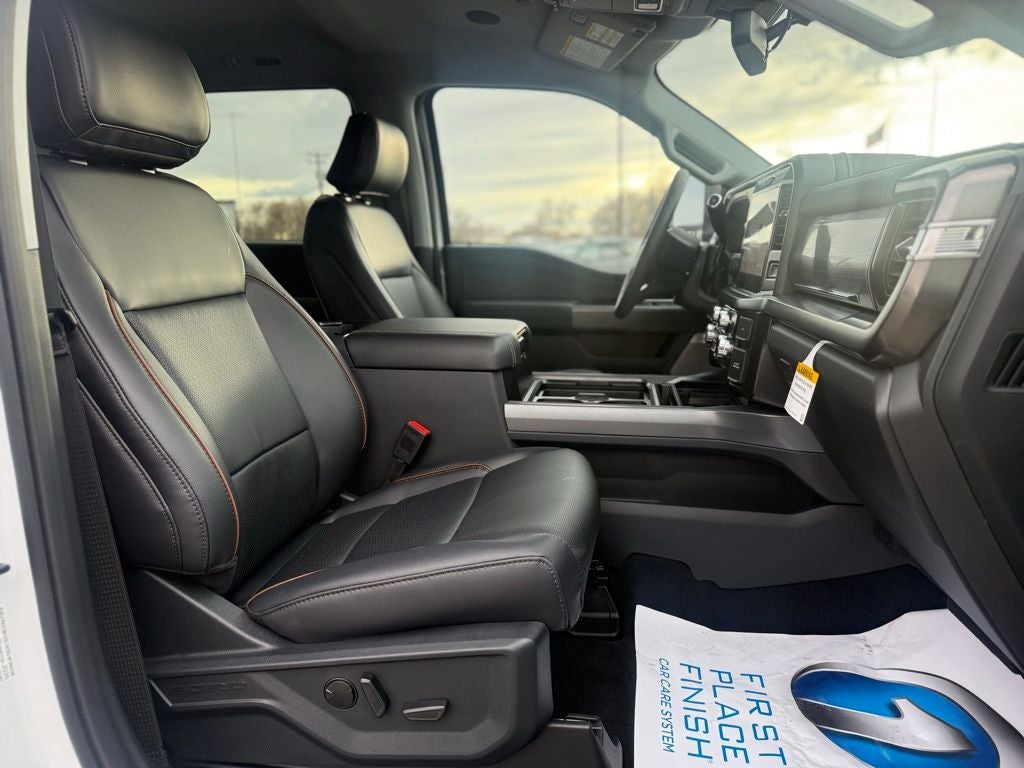 2026 Ford F-350SD Lariat Black Appearance Pkg