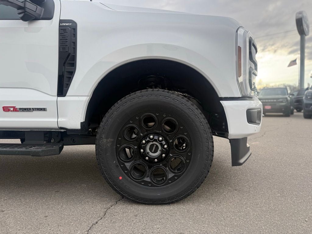 2026 Ford F-350SD Lariat Black Appearance Pkg
