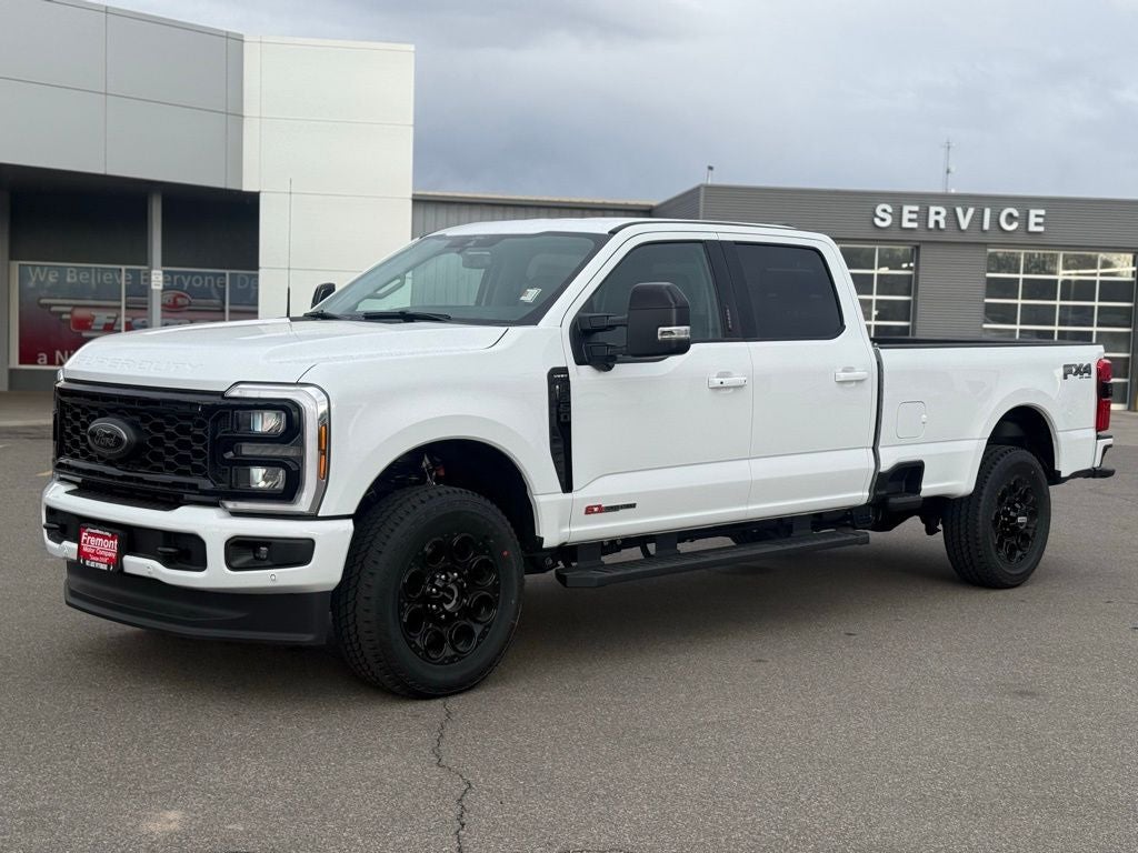 2026 Ford F-350SD Lariat Black Appearance Pkg