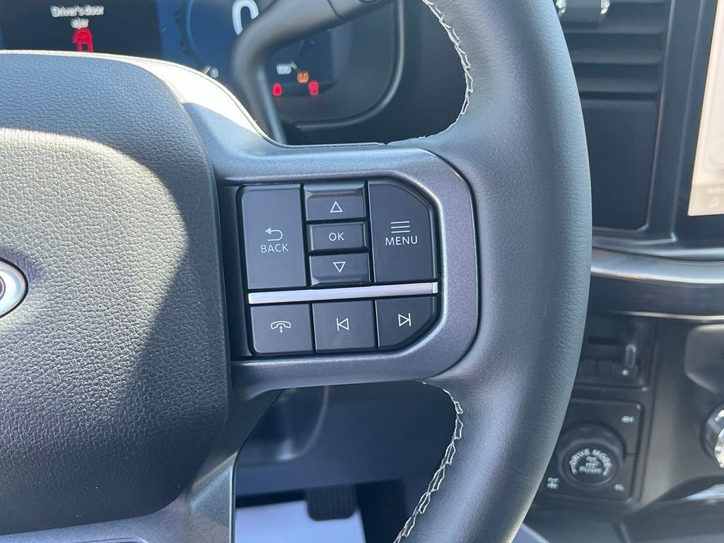 2026 Ford F-350SD Lariat Tremor