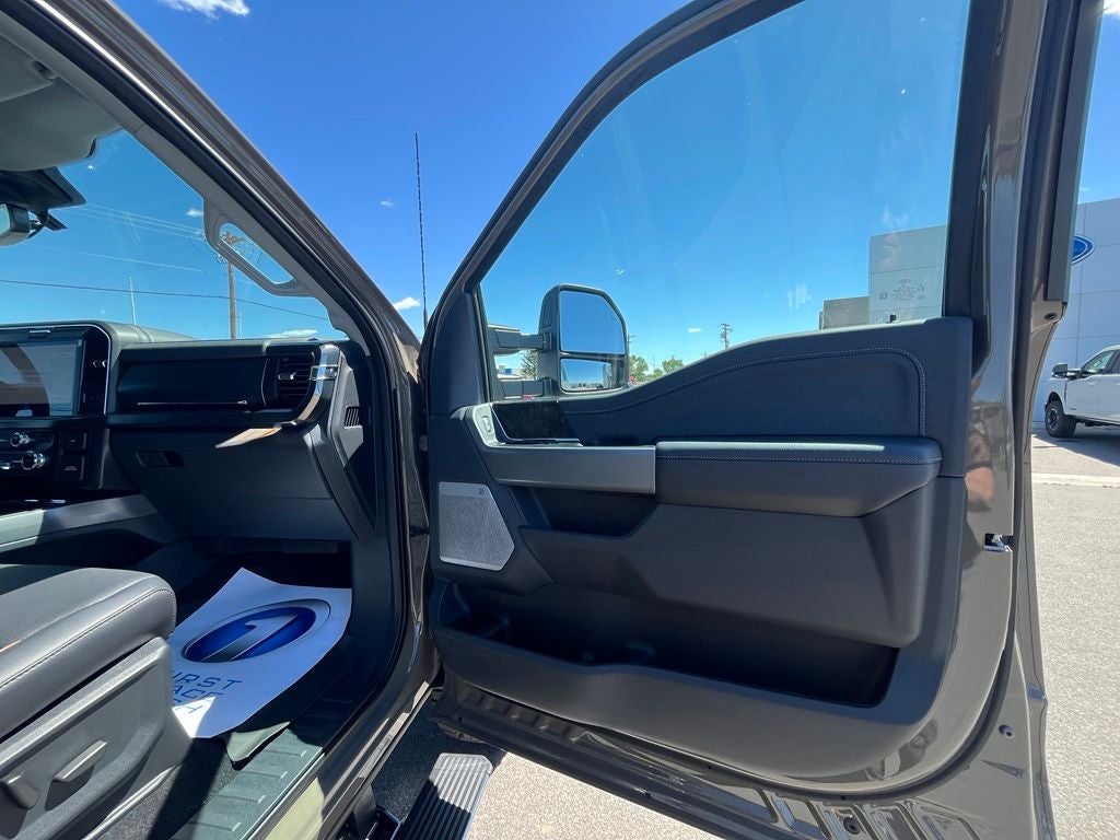 2026 Ford F-350SD Lariat Tremor