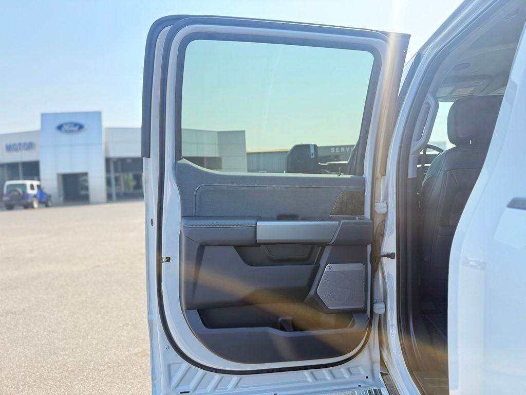 2026 Ford F-350SD Lariat