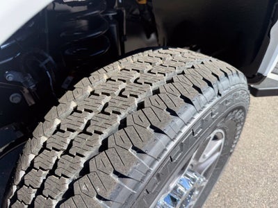 2027 Ford F-350SD Lariat