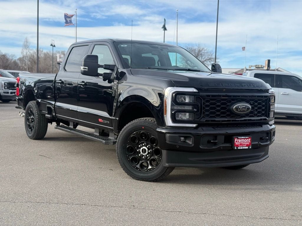 2026 Ford F-350SD Lariat Black Appearance Pkg