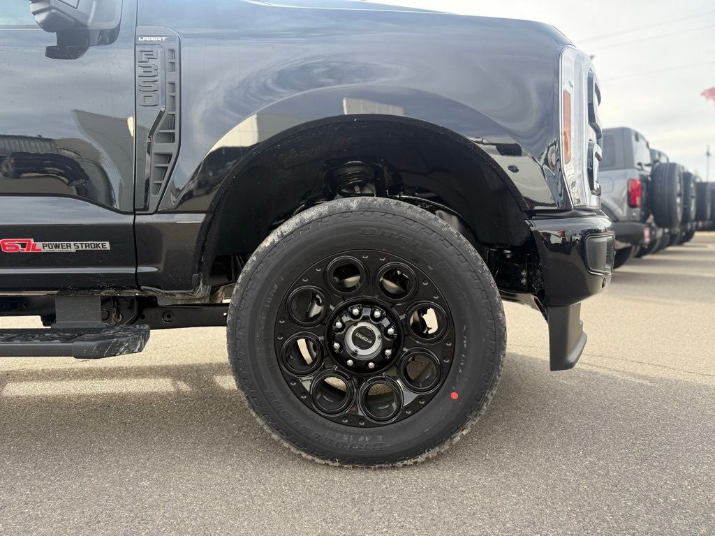 2026 Ford F-350SD Lariat Black Appearance Pkg