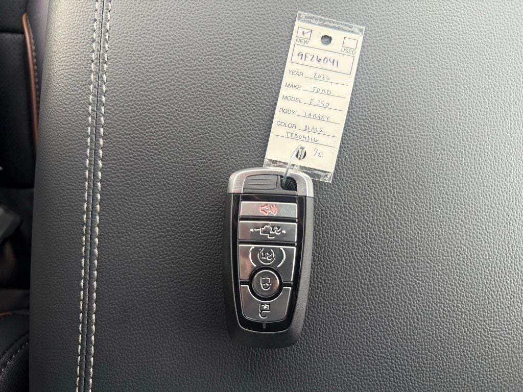 2026 Ford F-350SD Lariat Black Appearance Pkg