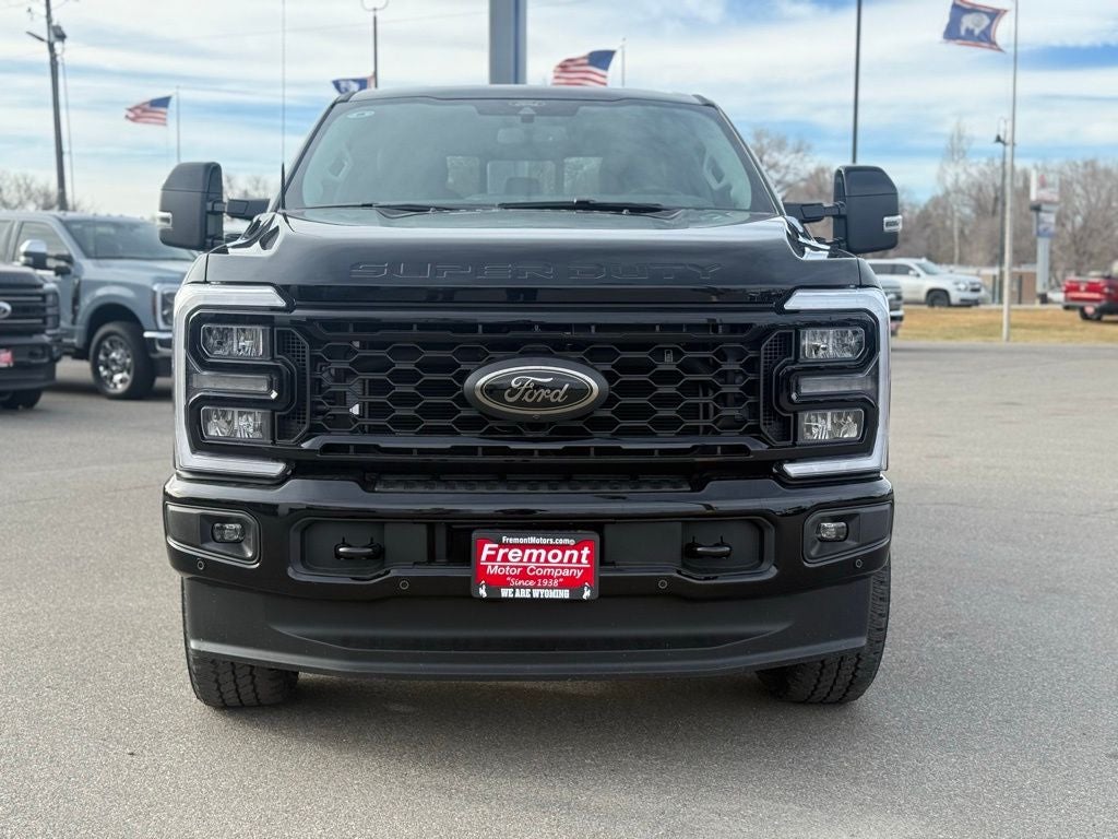 2026 Ford F-350SD Lariat Black Appearance Pkg