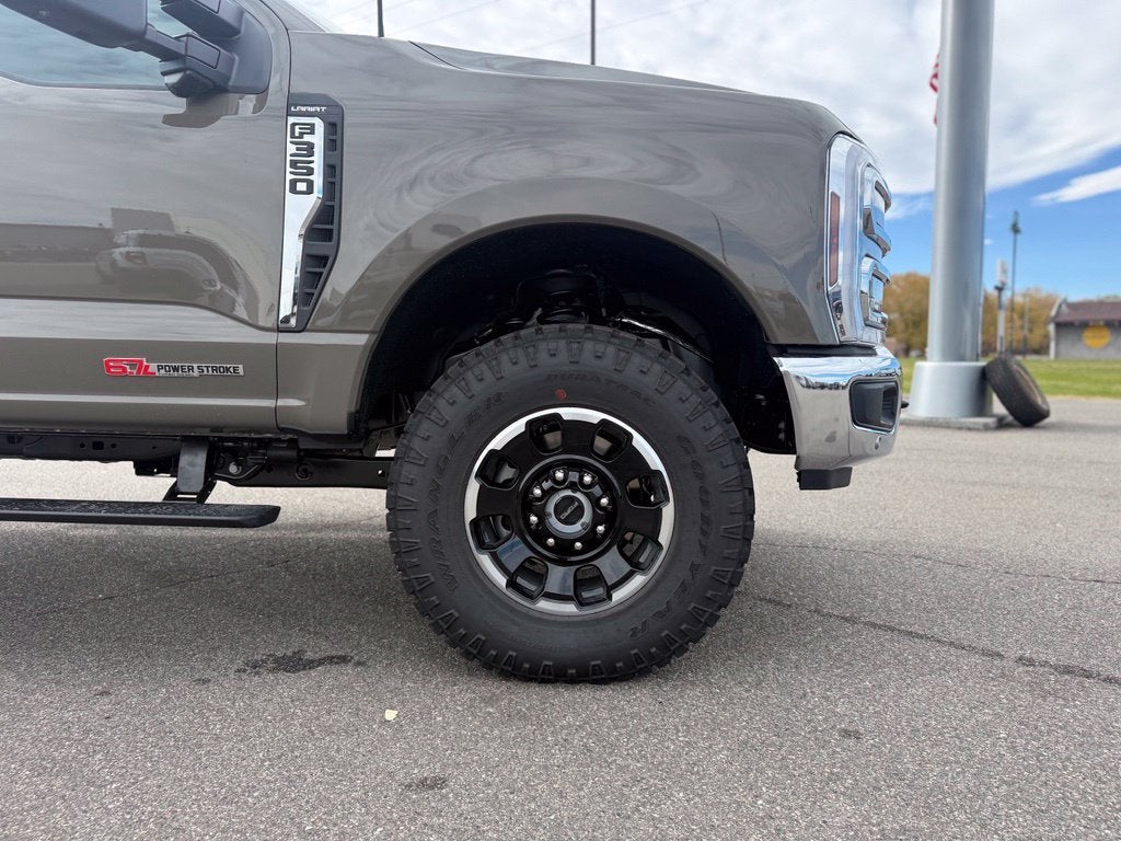 2027 Ford F-350SD Lariat Tremor