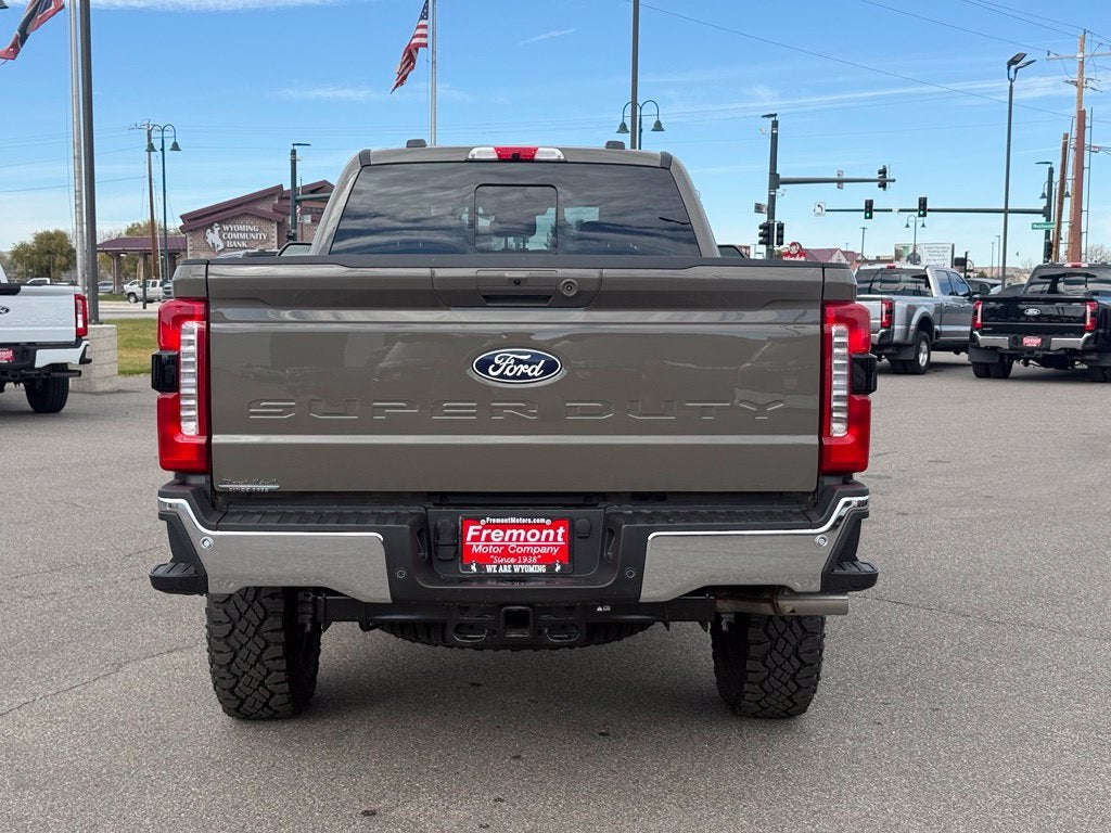 2027 Ford F-350SD Lariat Tremor