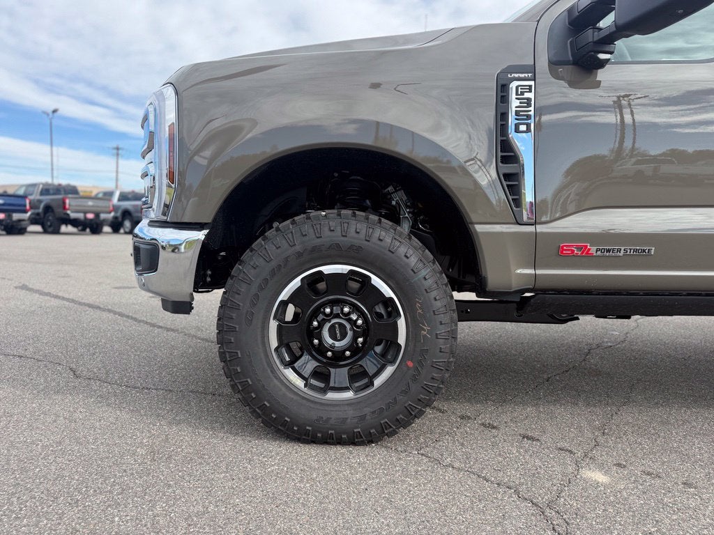2027 Ford F-350SD Lariat Tremor