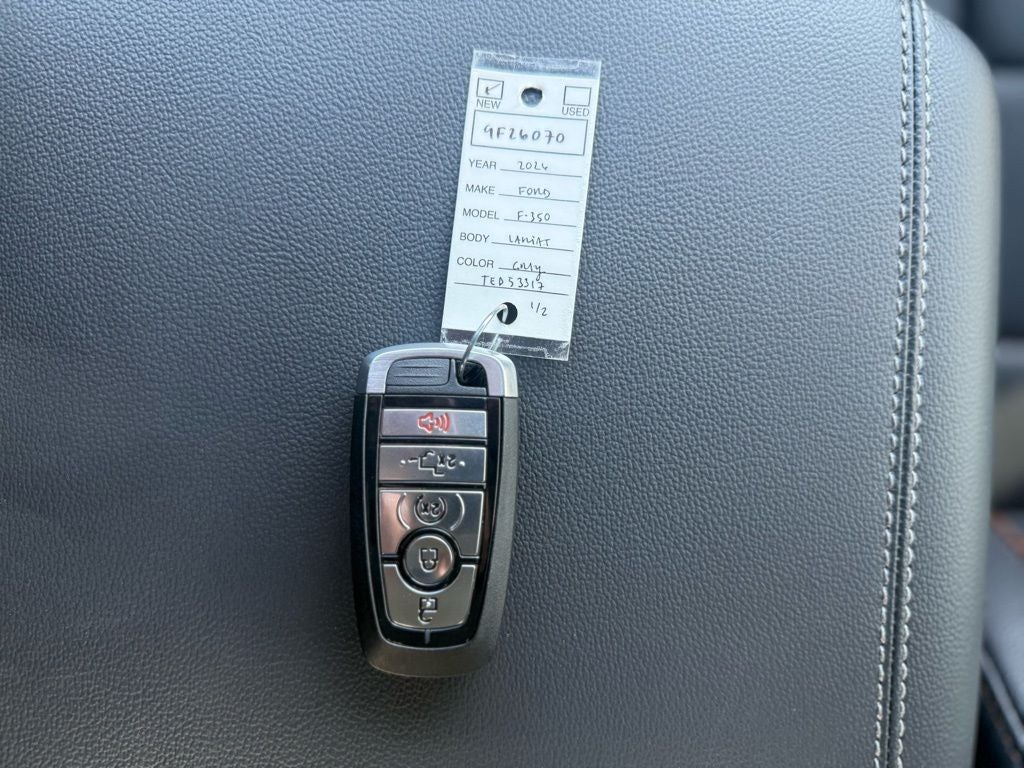 2026 Ford F-350SD Lariat