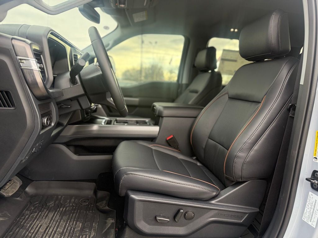 2026 Ford F-350SD Lariat Black Appearance Pkg