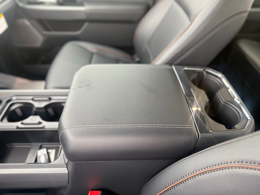 2026 Ford F-350SD Lariat Black Appearance Pkg