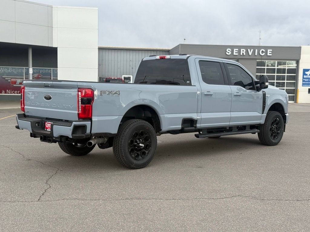 2026 Ford F-350SD Lariat Black Appearance Pkg