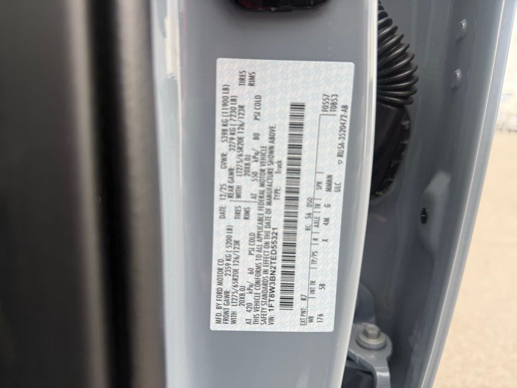 2026 Ford F-350SD Lariat Black Appearance Pkg