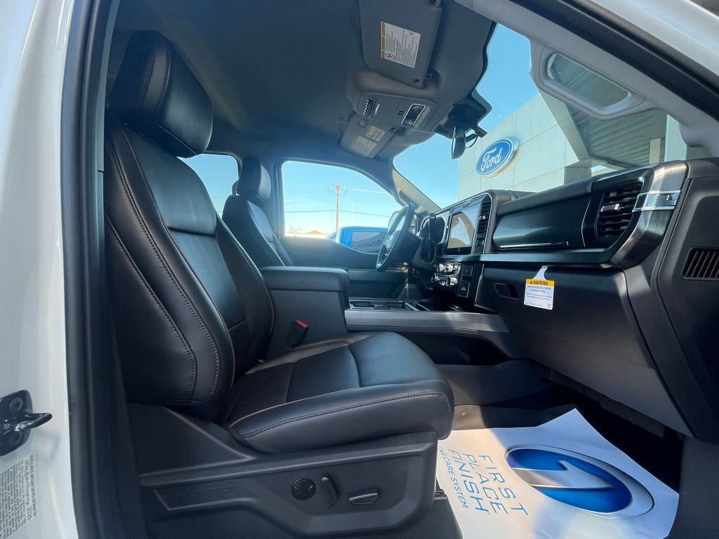 2026 Ford F-350SD Lariat