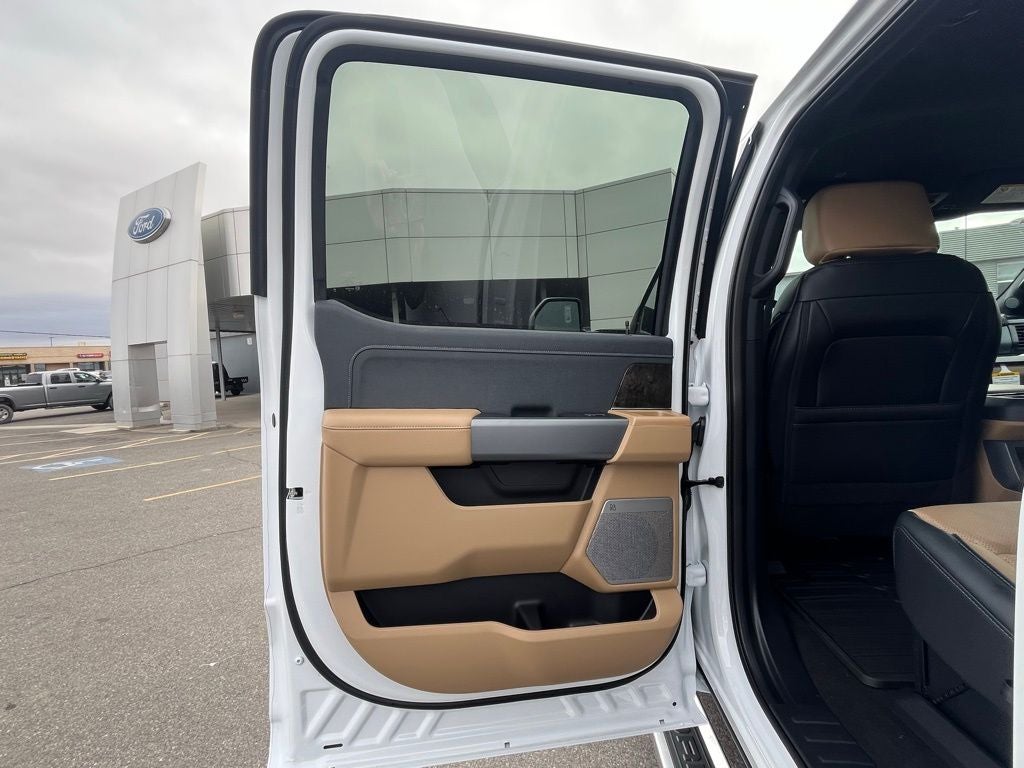 2026 Ford F-350SD Lariat