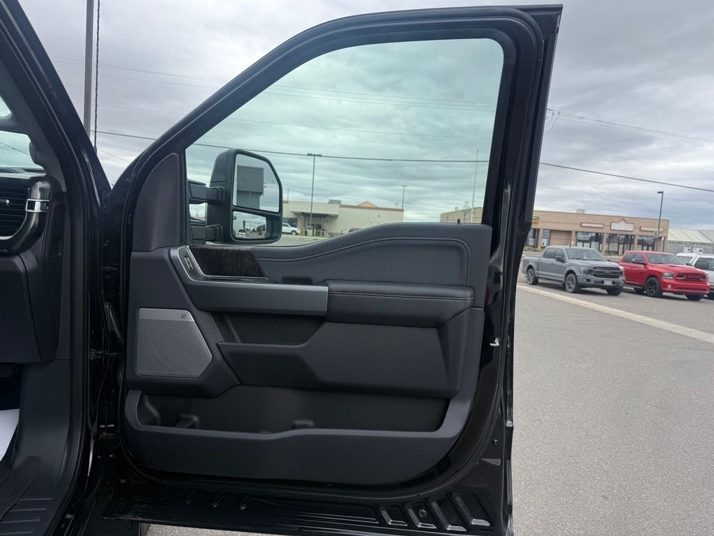 2026 Ford F-350SD Lariat DRW