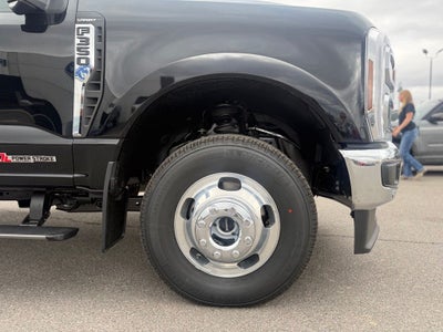 2026 Ford F-350SD Lariat DRW