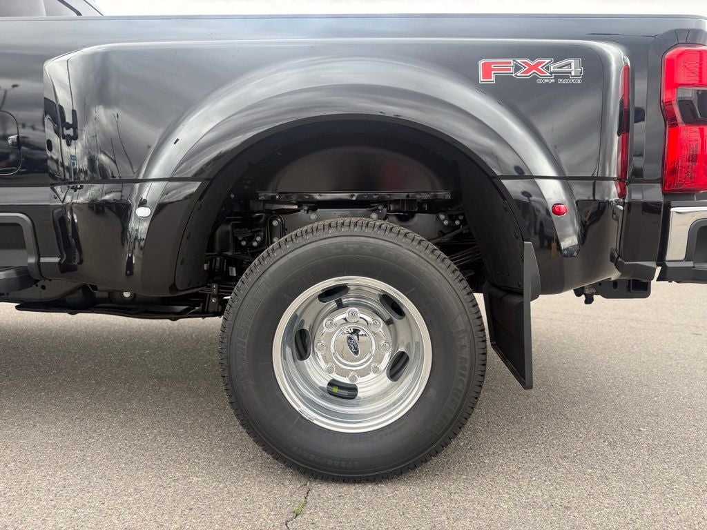 2026 Ford F-350SD Lariat DRW
