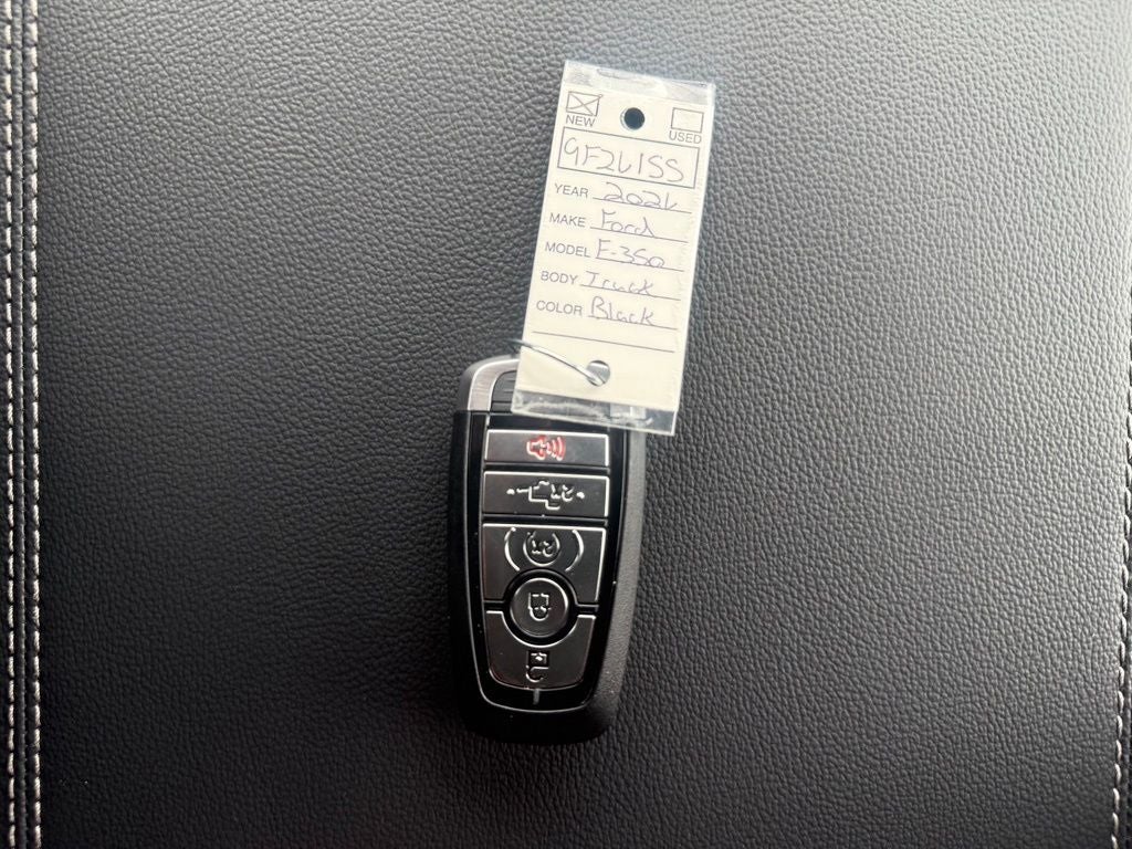 2026 Ford F-350SD Lariat DRW
