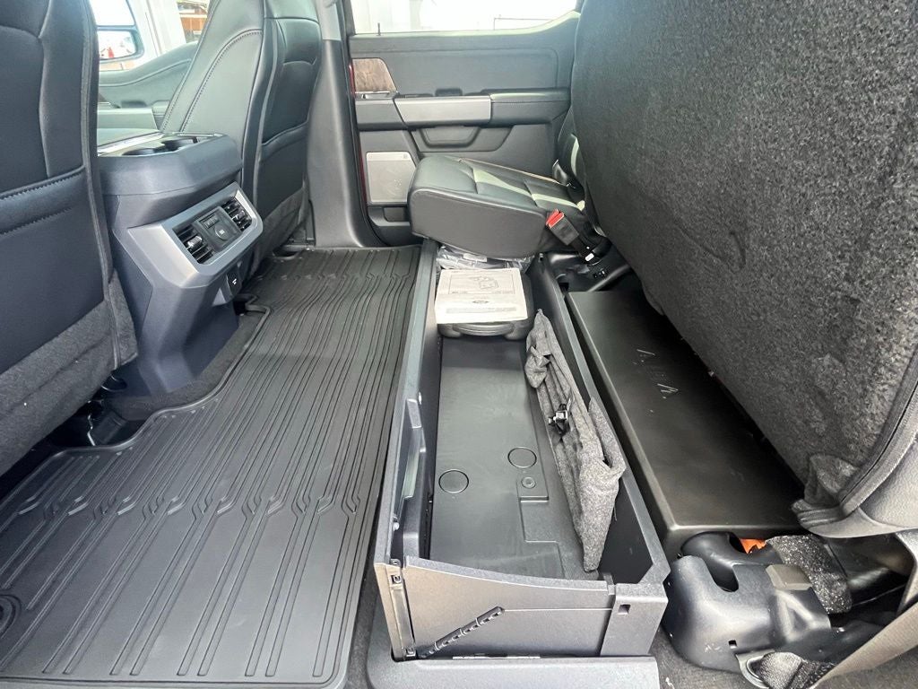 2026 Ford F-350SD Lariat DRW