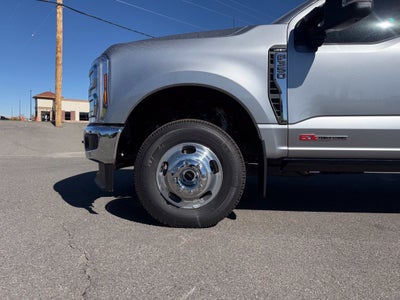 2027 Ford F-350SD Lariat DRW