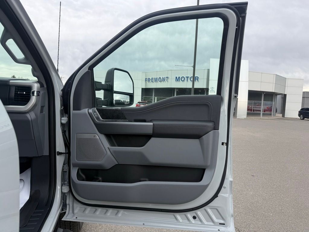 2026 Ford F-350SD XLT DRW