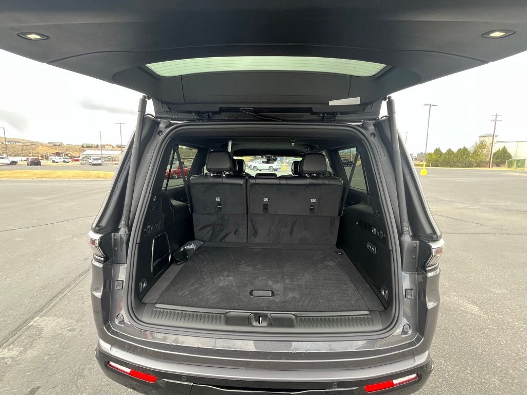 2026 Jeep Grand Wagoneer L Base