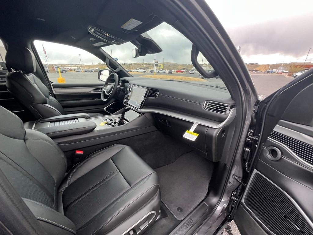 2026 Jeep Grand Wagoneer L Base