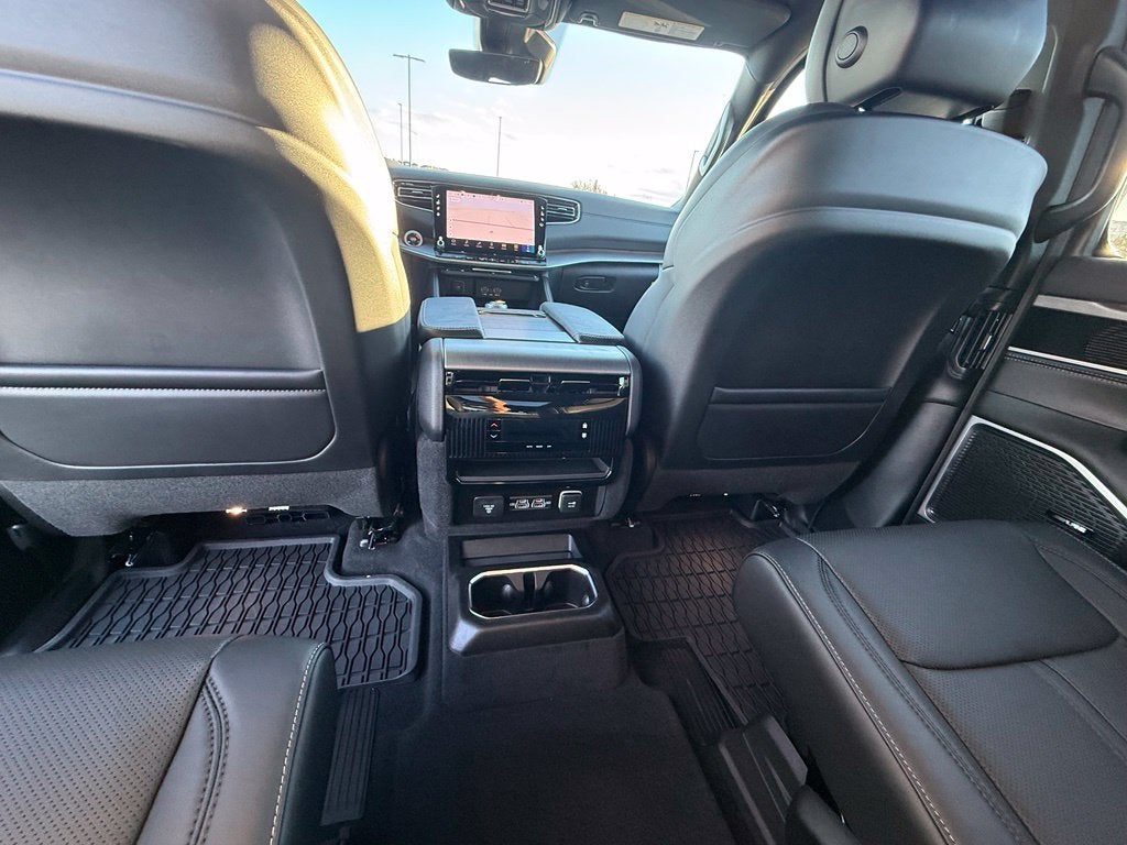2027 Jeep Grand Wagoneer GRAND WAGONEER UPLAND 4X4