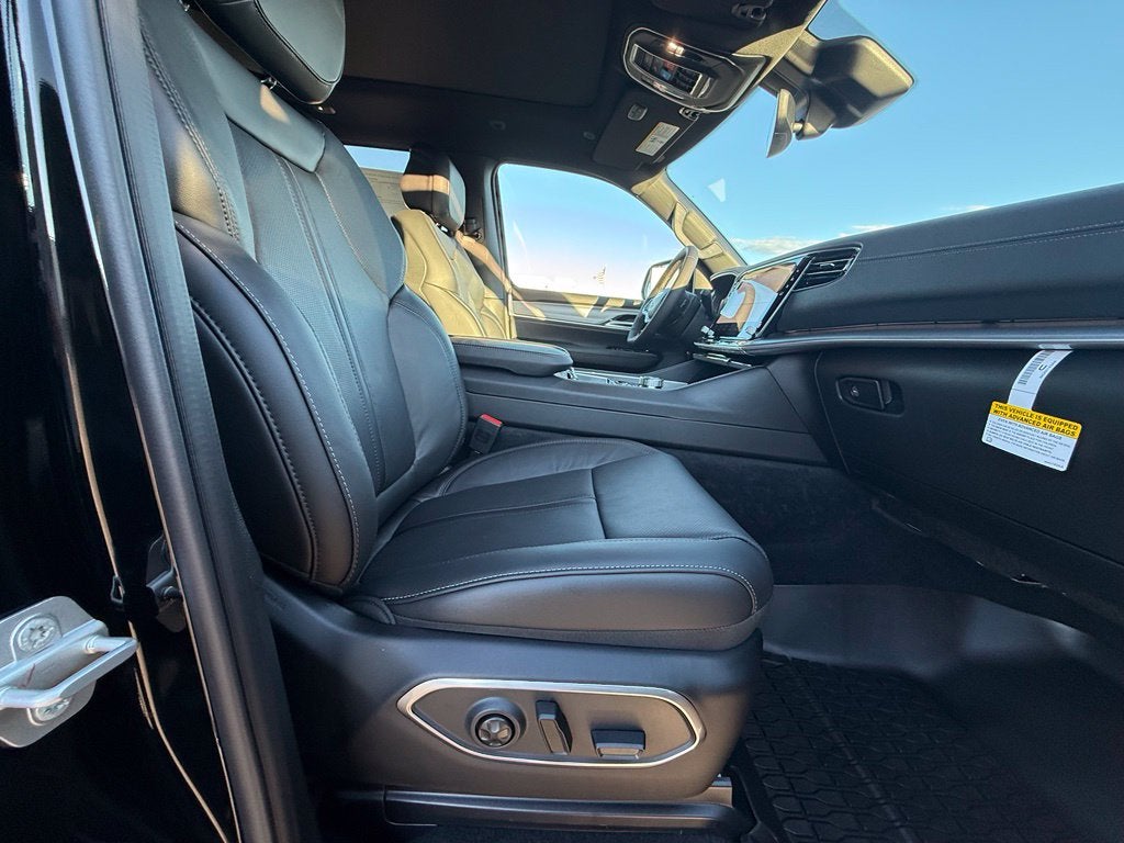 2027 Jeep Grand Wagoneer GRAND WAGONEER UPLAND 4X4