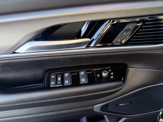 2027 Jeep Grand Wagoneer GRAND WAGONEER UPLAND 4X4