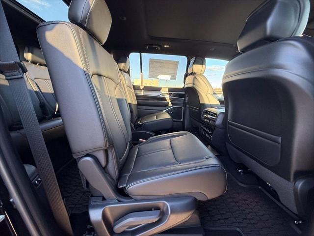2027 Jeep Grand Wagoneer GRAND WAGONEER UPLAND 4X4